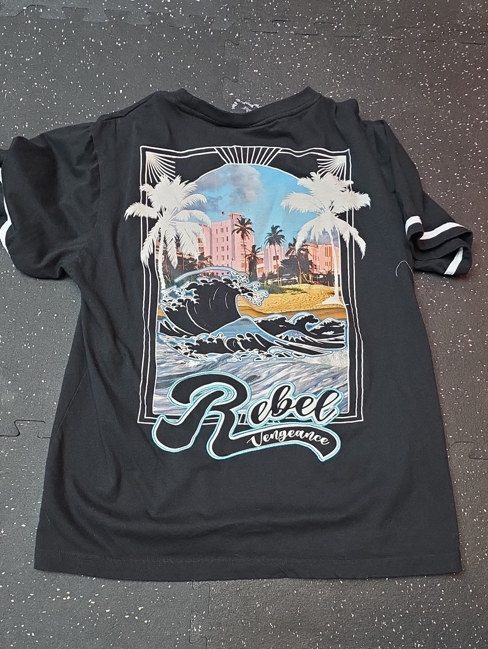 rebels Black Short-Sleeve Tee with Coastal Wave Graphic